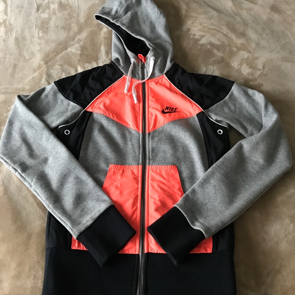 Nike sweatshirt/track jacket